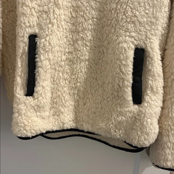 Thread & Supply Wubby Fleece Pullover - Picture 4 of 7